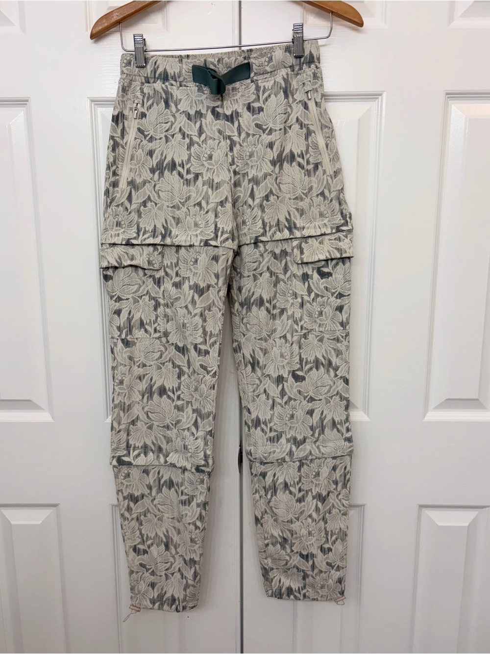 Brand: Athleta Trekkie North Convertible Hike Pant Floral Lace Ethereal Bloom 0